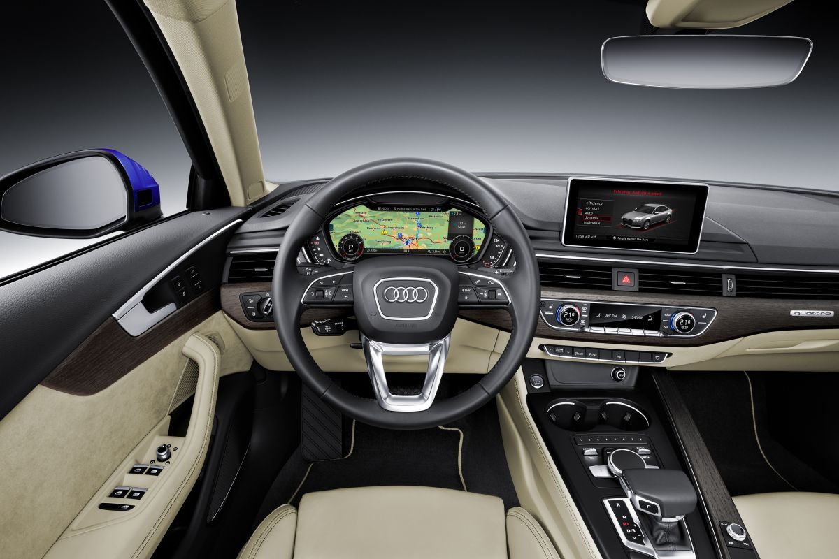 Audi A4 Avant · Red — image 4