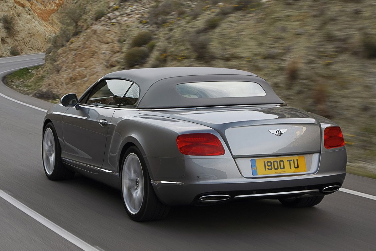 Bentley Continental GT Convertible · فضي — الصورة 3