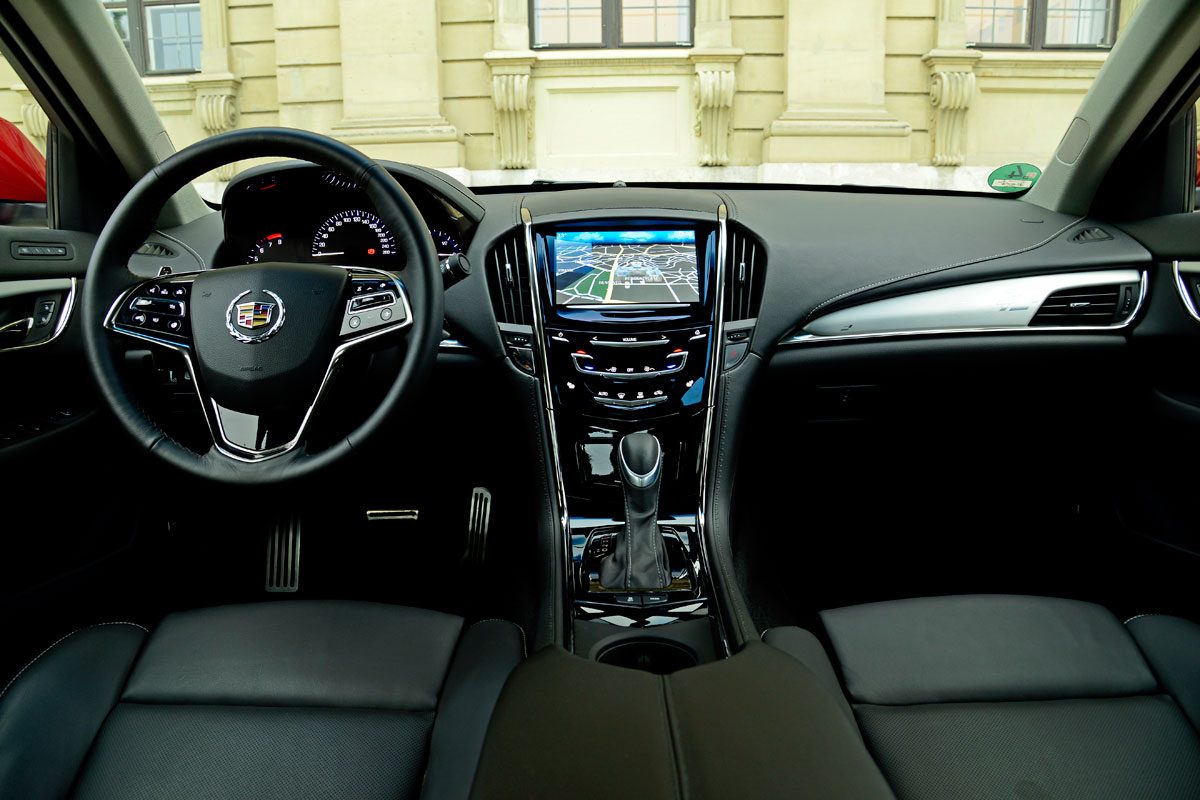 Cadillac ATS Sedan · Kırmızı — görsel 4
