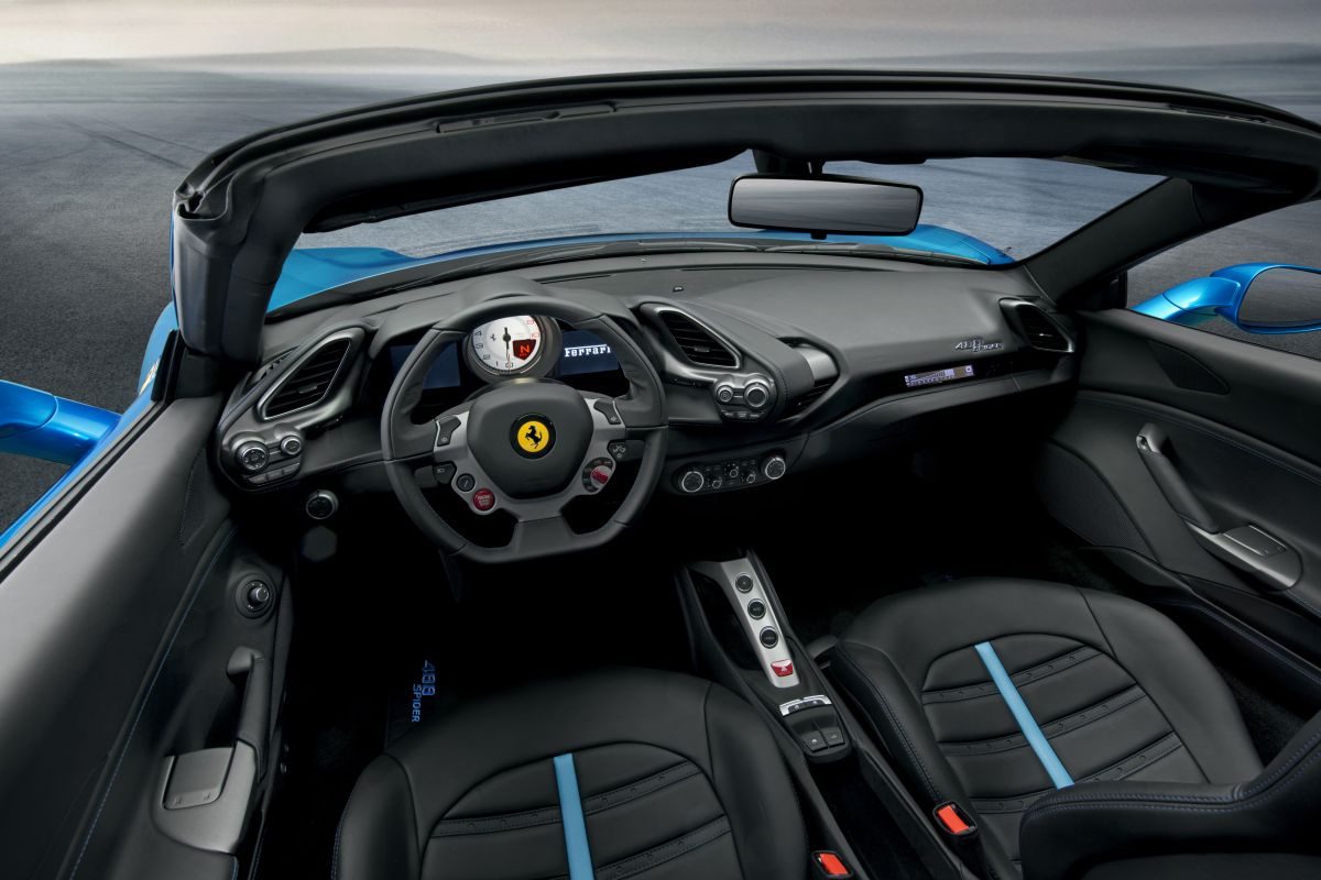 Ferrari 488 Spider · Mavi — görsel 5