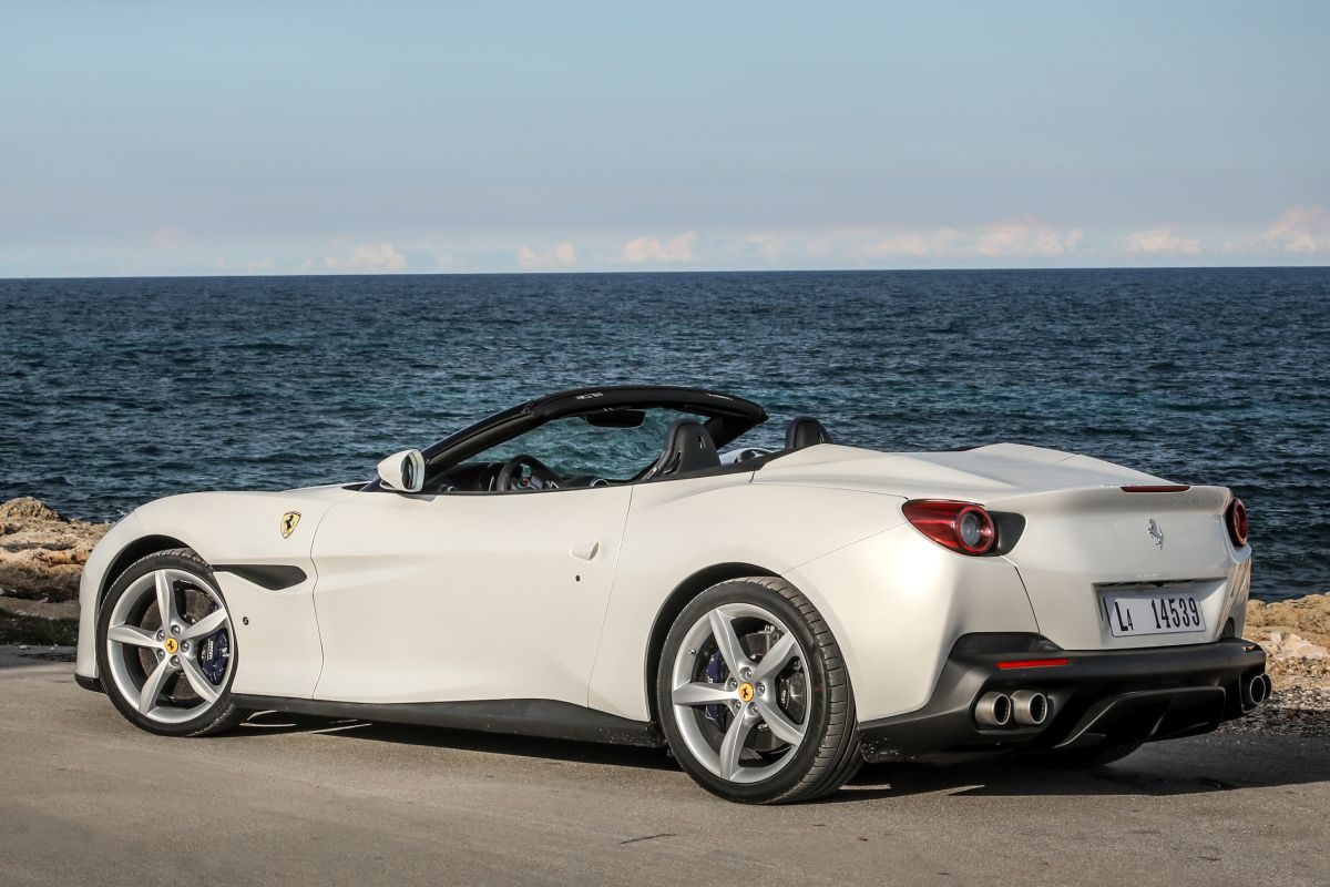 Ferrari Portofino · Beyaz — görsel 2