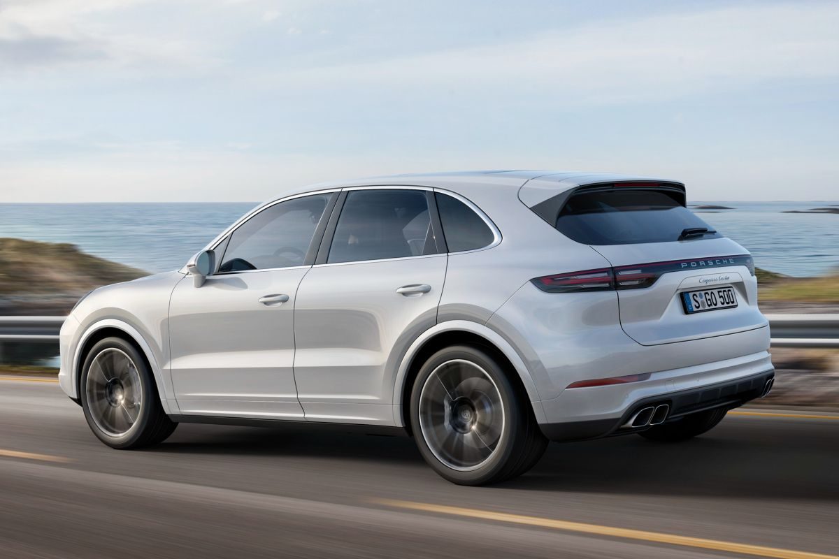 Porsche Cayenne · Beyaz — görsel 2